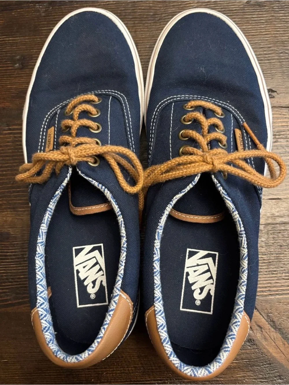 Vans Men’s Navy Canvas Low-Top Sneakers with Tan Accents